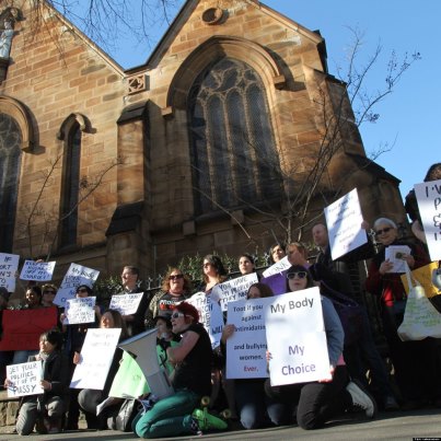 Митинги в защиту абортов в Белфасте
