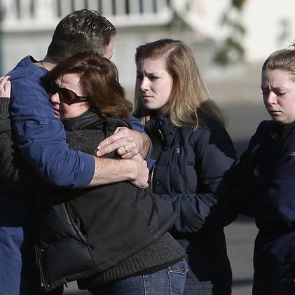 Родители жертв стрельбы в Коннектикуте