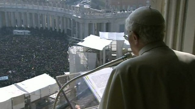 Папа прощается с народом